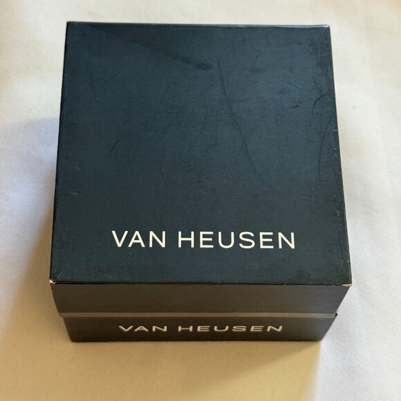Van Heusen Men's Chrono Watch - Navy / Silver With Brown Band - Picture 5 of 5